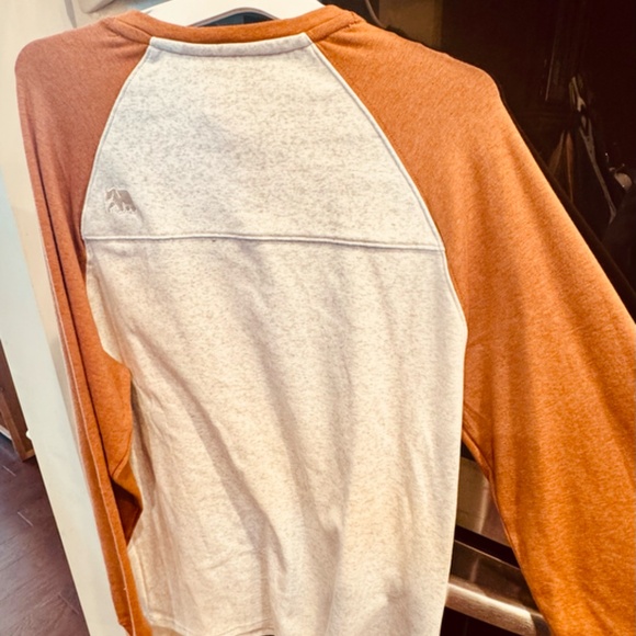 NWT Men's Bundle! 6 Medium Shirts for Price of 1! - Picture 5 of 11